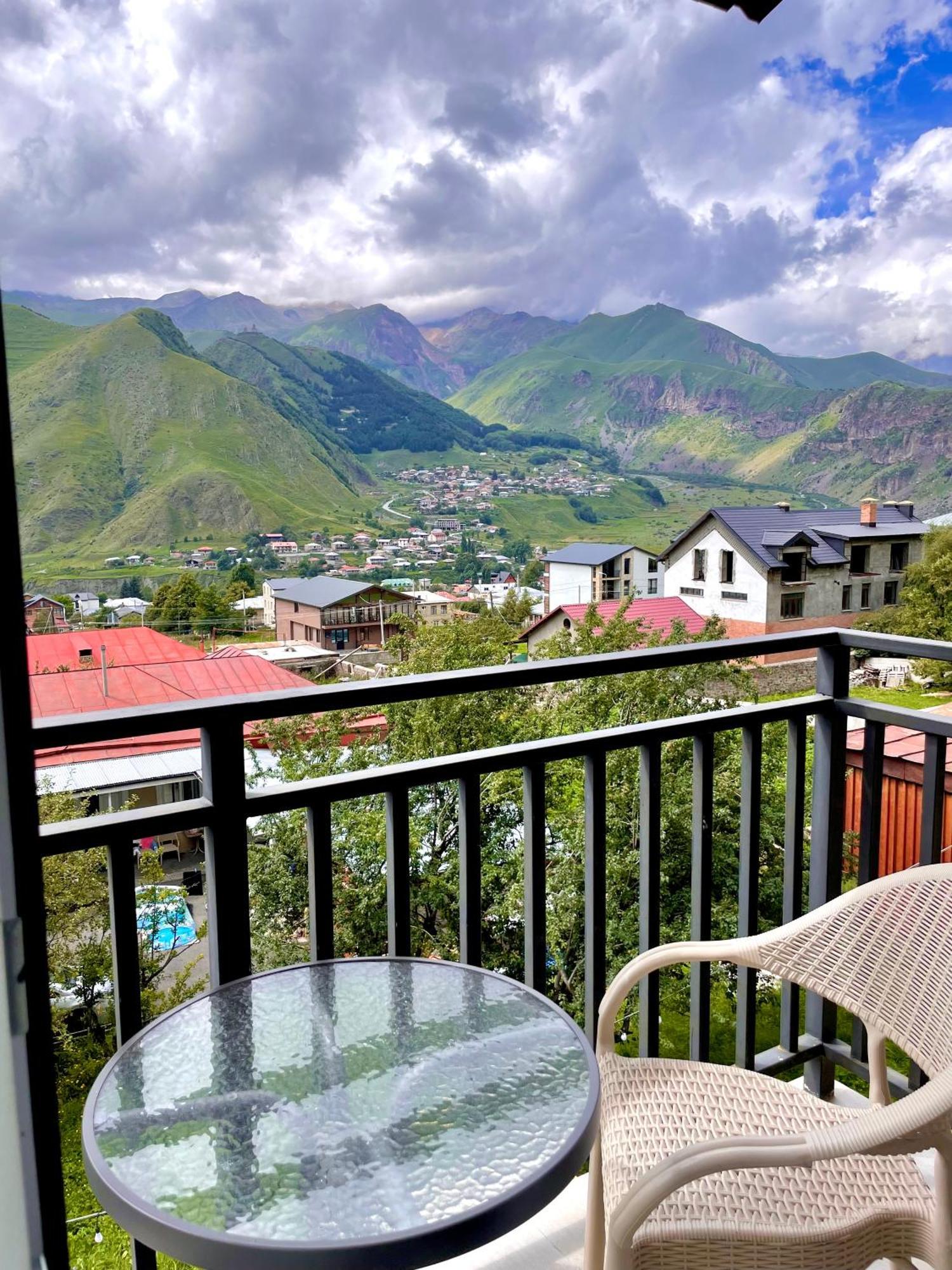 Hotel Planet Kazbegi Exteriér fotografie