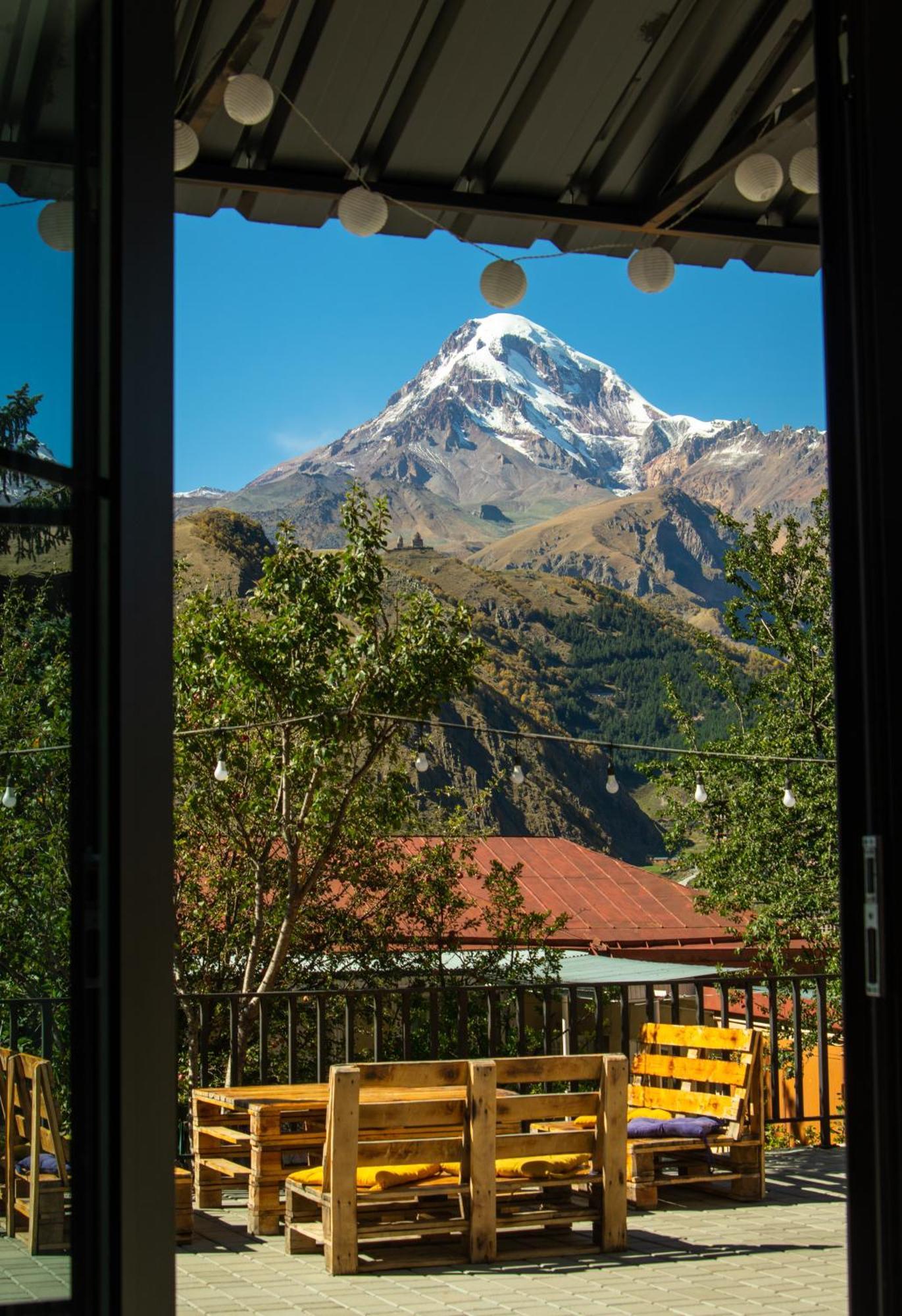 Hotel Planet Kazbegi Exteriér fotografie