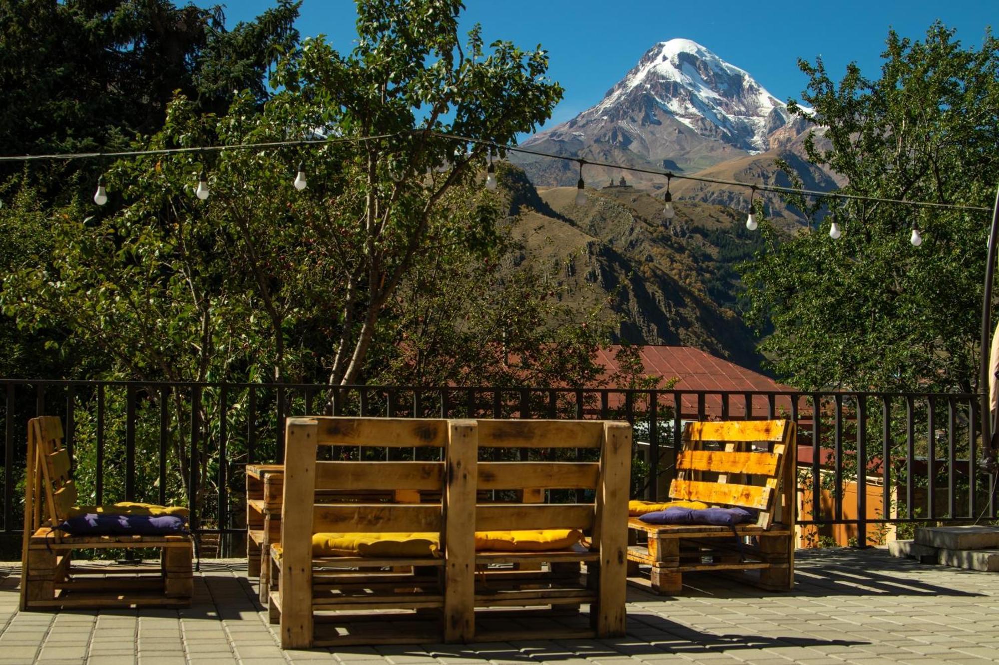 Hotel Planet Kazbegi Exteriér fotografie